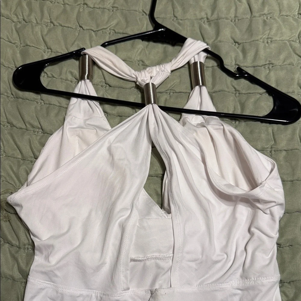 Chic White High-Low Dress - Picture 4 of 7